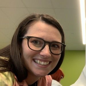 Meet your Posher, Mallory